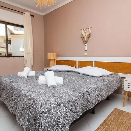 Apartment One-bedroom In Old Town With Pool *