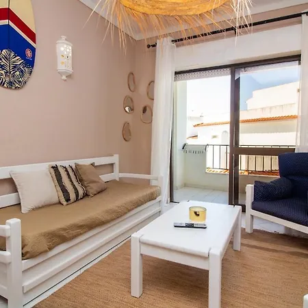 One-bedroom In Old Town With Pool