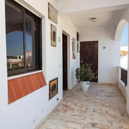Apartment One-bedroom In Old Town With Pool Albufeira