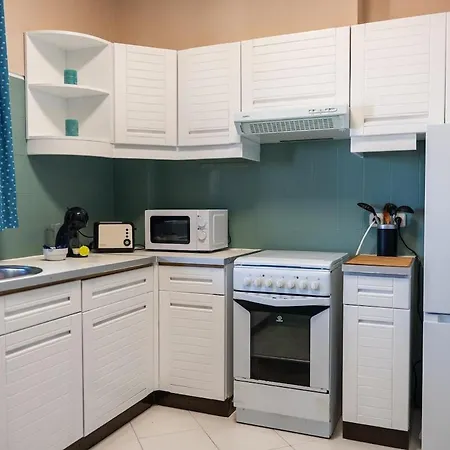One-bedroom In Old Town With Pool Apartment *