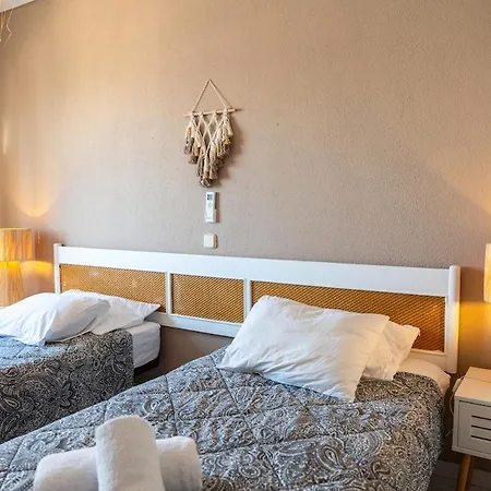 One-bedroom In Old Town With Pool * البوفيرا