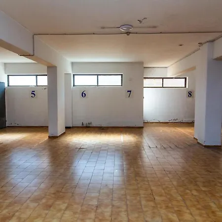 One-bedroom In Old Town With Pool البوفيرا