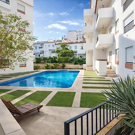 One-bedroom In Old Town With Pool
