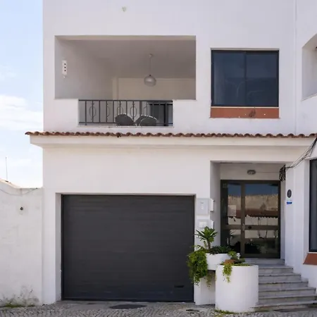 One-bedroom In Old Town With Pool *